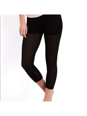 NWOT Beloforte Striped Transparent Capri Leggings Medium Balletcore Yoga